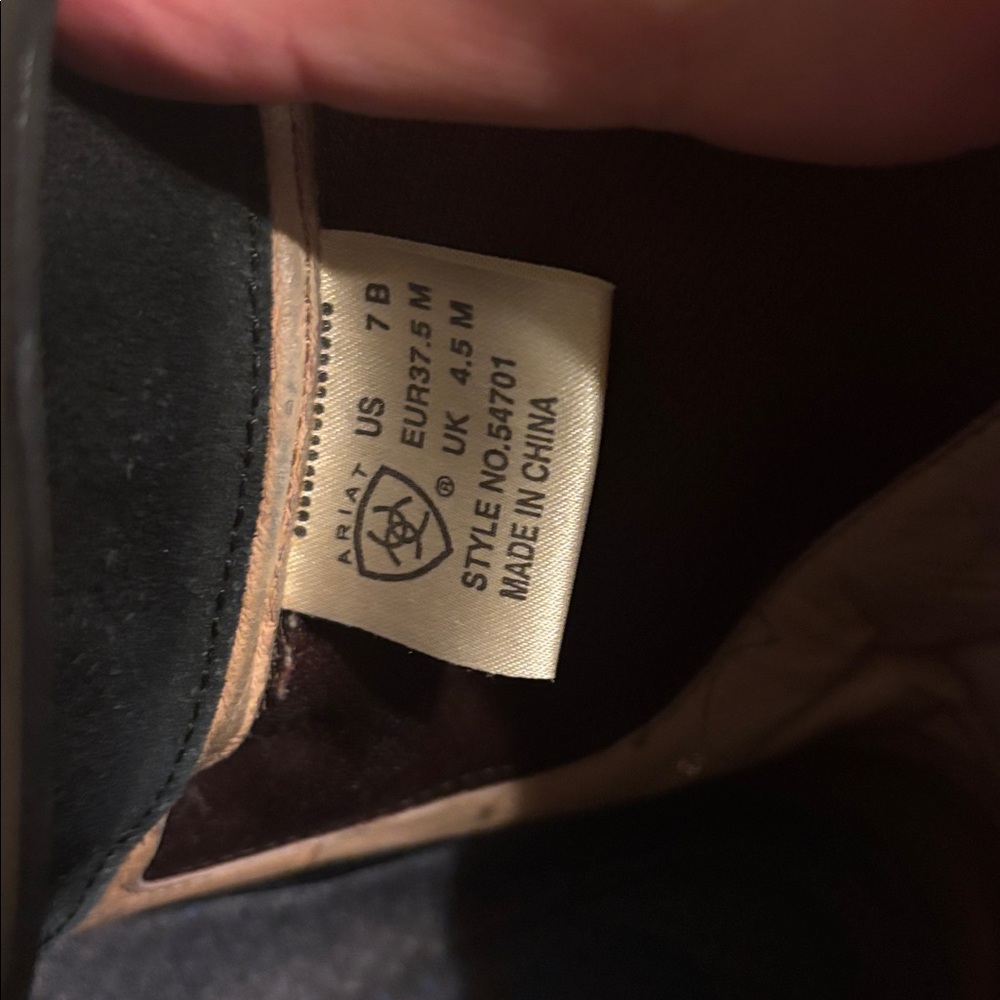 Ariat boots - Picture 5 of 7